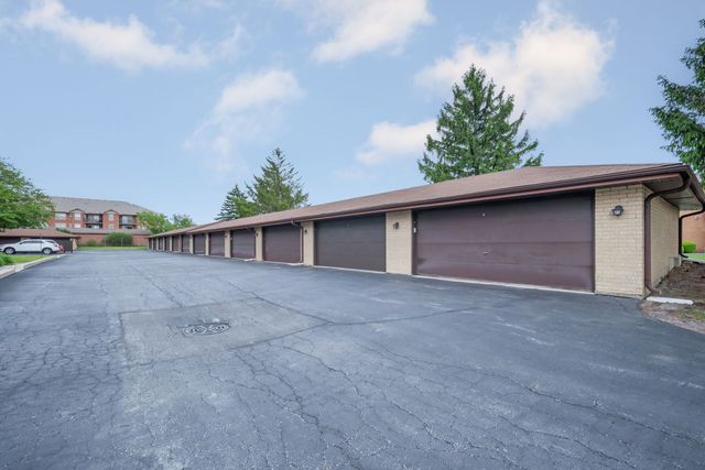 15651 Garden View Court 1D, Orland Park, IL 60462