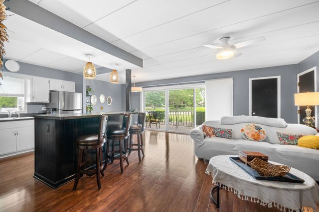 15651 Garden View Court 1D, Orland Park, IL 60462