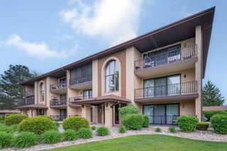 15651 Garden View Court 1D, Orland Park, IL 60462