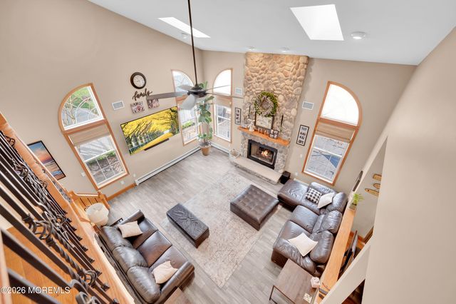 928 Seaman Avenue, Beachwood, NJ 08722