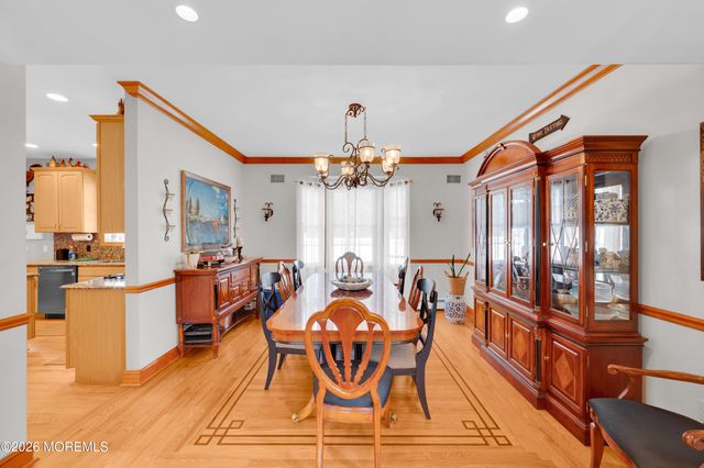 928 Seaman Avenue, Beachwood, NJ 08722