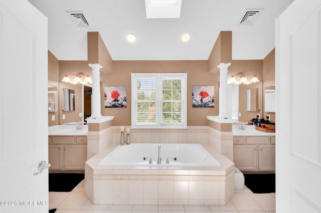 928 Seaman Avenue, Beachwood, NJ 08722