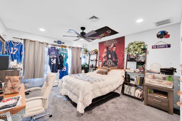 928 Seaman Avenue, Beachwood, NJ 08722