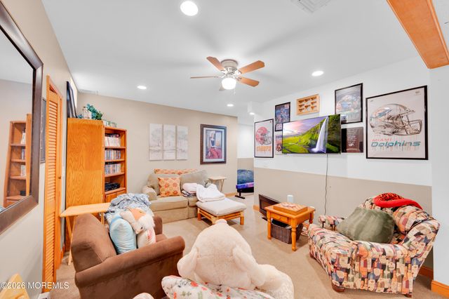 928 Seaman Avenue, Beachwood, NJ 08722