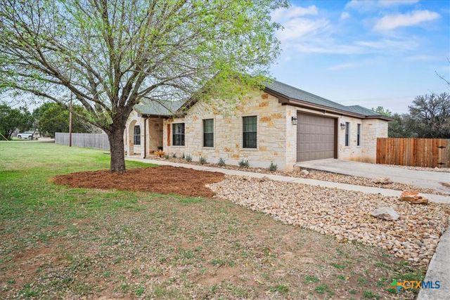 801 Mountain Crest Drive, Wimberley, TX 78676