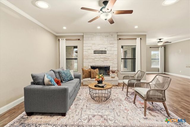 801 Mountain Crest Drive, Wimberley, TX 78676