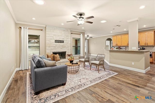 801 Mountain Crest Drive, Wimberley, TX 78676