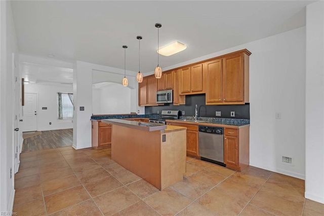 815 Skelton WAY, Newport News, VA 23608