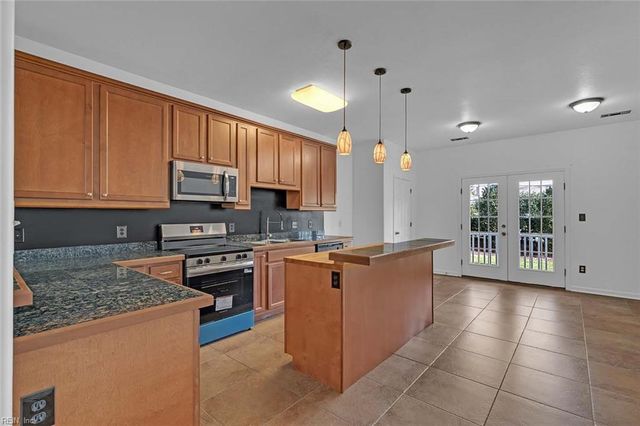 815 Skelton WAY, Newport News, VA 23608