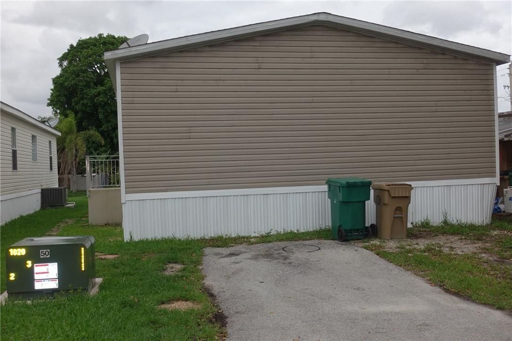 13311 SW 9th Court, Davie, FL 33325