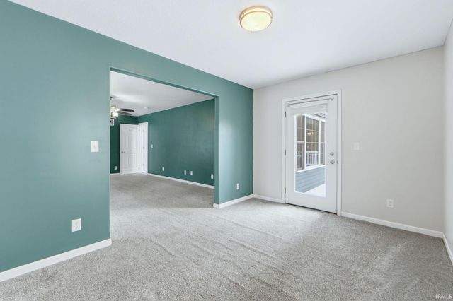 278 S Cross Creek Way, Columbia City, IN 46725