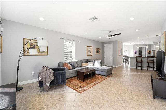 13390 Kent ST, Naples, FL 34109