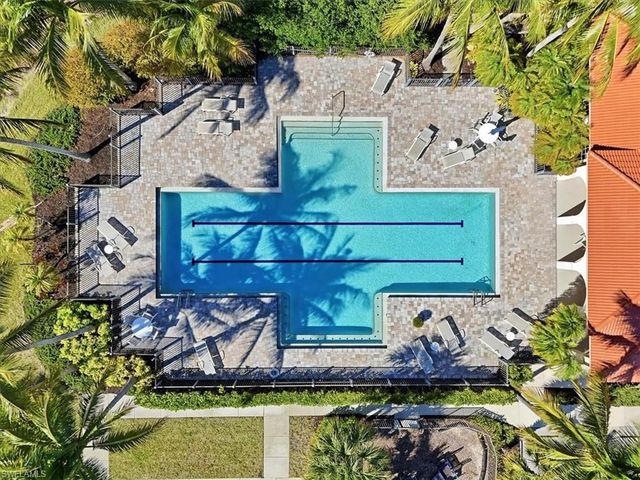 13390 Kent ST, Naples, FL 34109