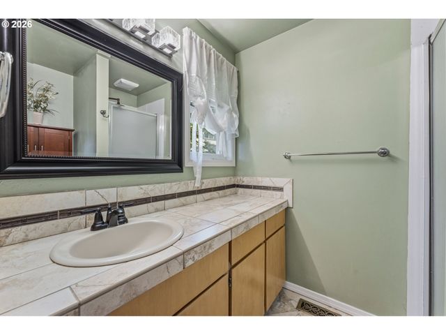 5425 Sw 208TH Ct, Beaverton, OR 97078