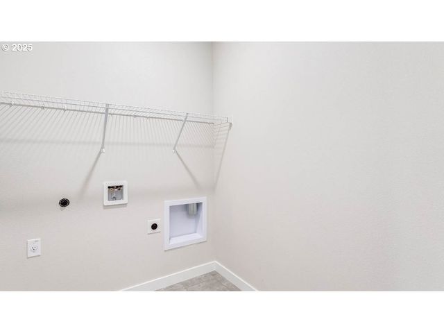 1992 Aspen Ln, Forest Grove, OR 97116