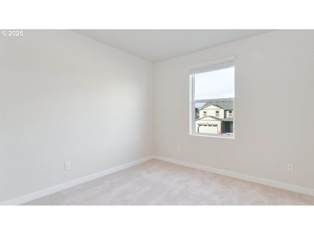 1992 Aspen Ln, Forest Grove, OR 97116