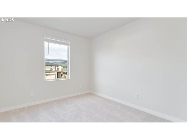 1992 Aspen Ln, Forest Grove, OR 97116