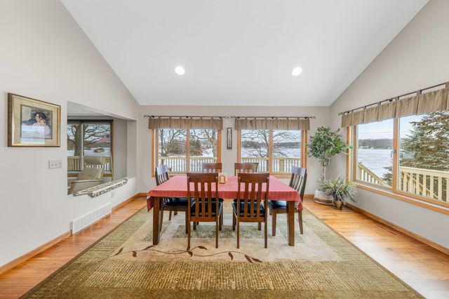 9673 Lake Drive, Morton Twp, MI 49332