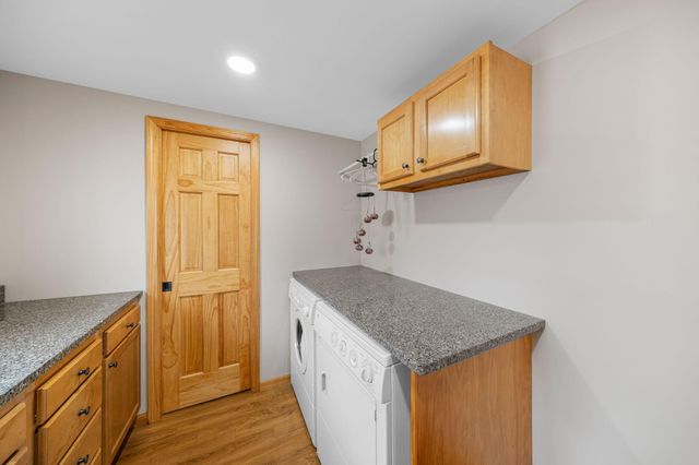 9673 Lake Drive, Morton Twp, MI 49332