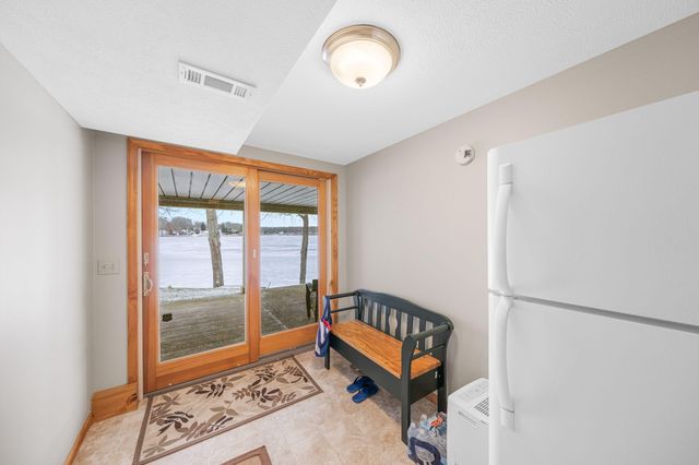 9673 Lake Drive, Morton Twp, MI 49332