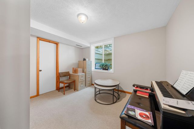 9673 Lake Drive, Morton Twp, MI 49332