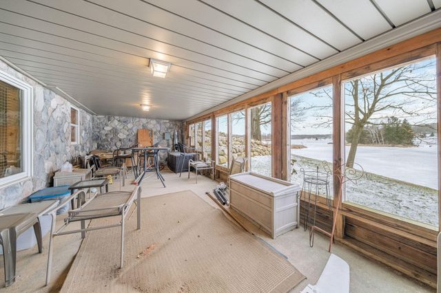 9673 Lake Drive, Morton Twp, MI 49332