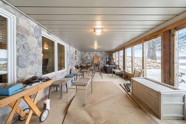 9673 Lake Drive, Morton Twp, MI 49332