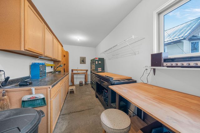 9673 Lake Drive, Morton Twp, MI 49332