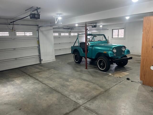 9673 Lake Drive, Morton Twp, MI 49332