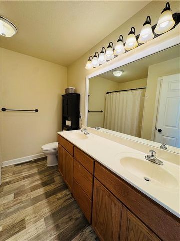 1160 ANDREW Drive, Maryville, MO 64468