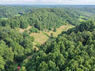 546 Womack Hollow Rd, Liberty, TN 37095