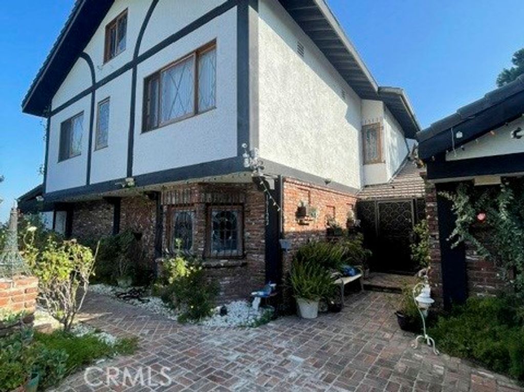 19122 Clymer, Porter Ranch, CA 91326
