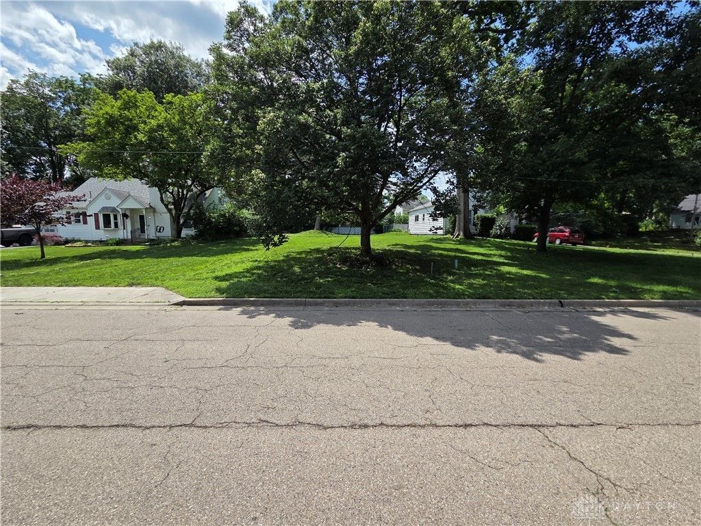 2923 Robin Road, Dayton, OH 45409