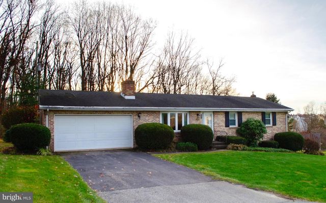 670 DIETZ RD, York, PA 17402