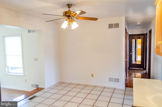 670 DIETZ RD, York, PA 17402