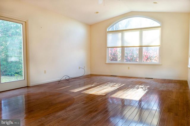 670 DIETZ RD, York, PA 17402