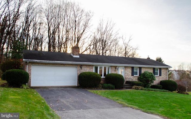 670 DIETZ RD, York, PA 17402