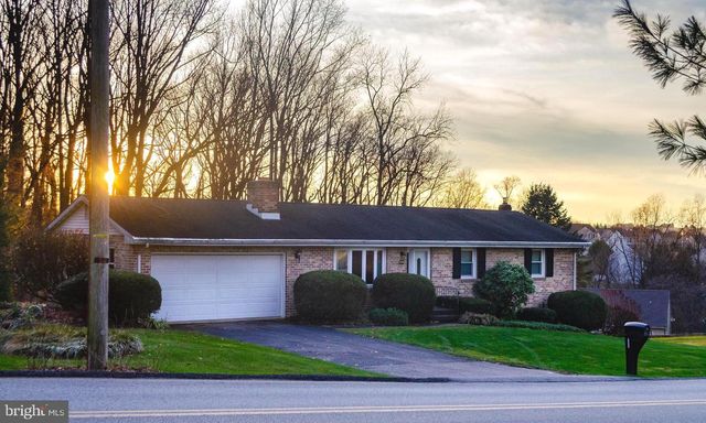 670 DIETZ RD, York, PA 17402