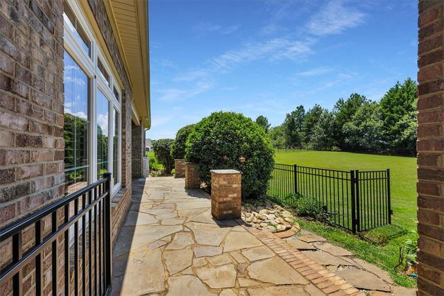 34 Great Lawn Drive, Piedmont, SC 29673