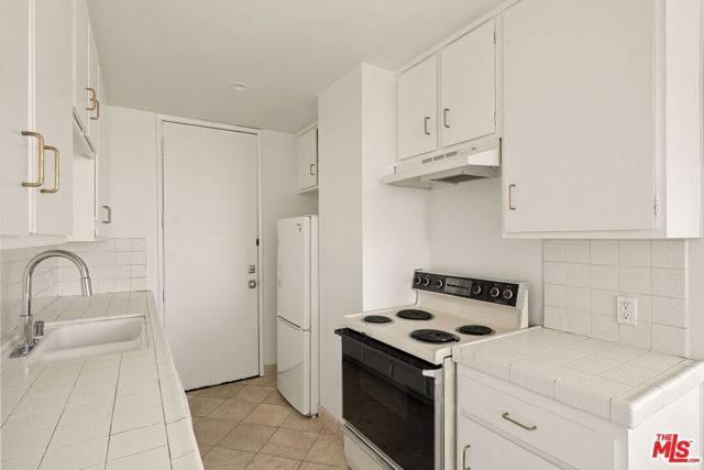 10751 Wilshire Boulevard PH1, Los Angeles, CA 90024