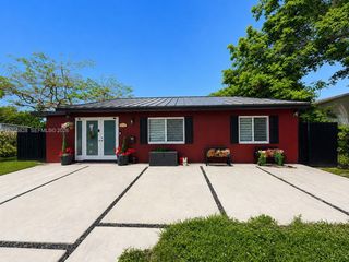 2716 Polk St, Hollywood, FL 33020