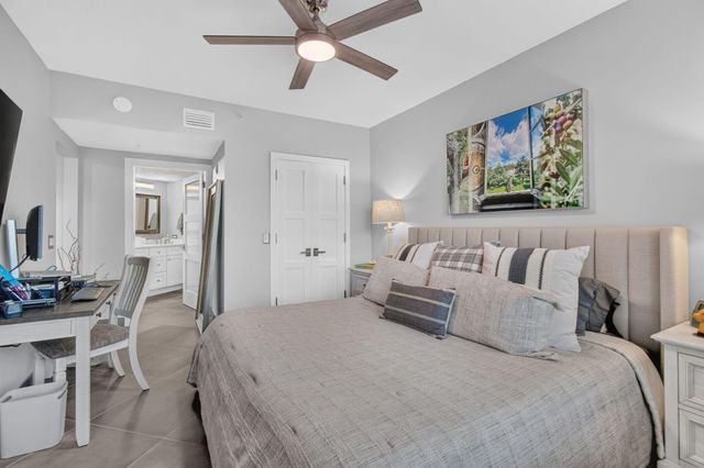 4113 TUSCANY Way 113, Boynton Beach, FL 33435