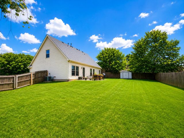 339 Chestnut Lane, Versailles, KY 40383