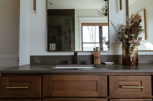 2195 Carpenter Bridge Rd, Columbia, TN 38401