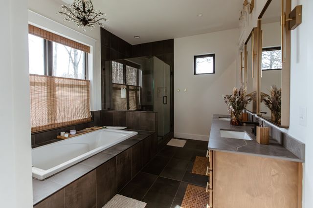 2195 Carpenter Bridge Rd, Columbia, TN 38401