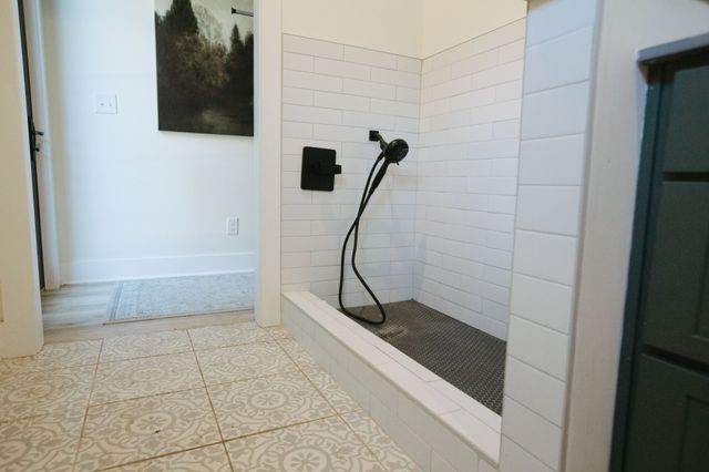 2195 Carpenter Bridge Rd, Columbia, TN 38401