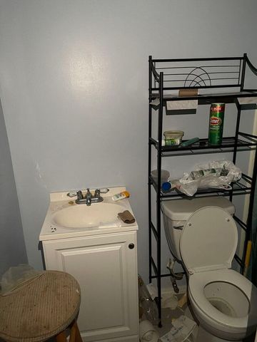 1600 MEMORIAL Drive, Calumet City, IL 60409