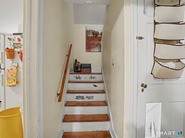 2 North Forest Circle, West Haven, CT 06516
