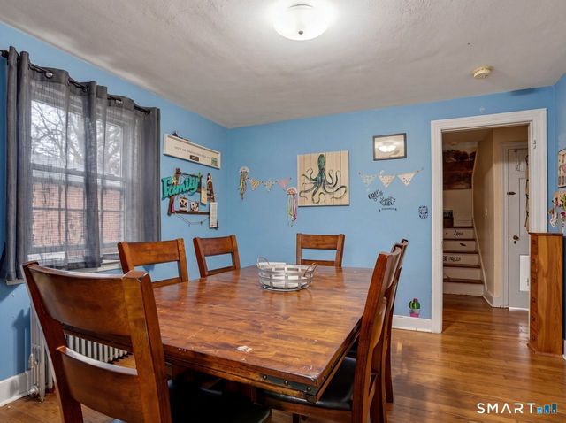 2 North Forest Circle, West Haven, CT 06516