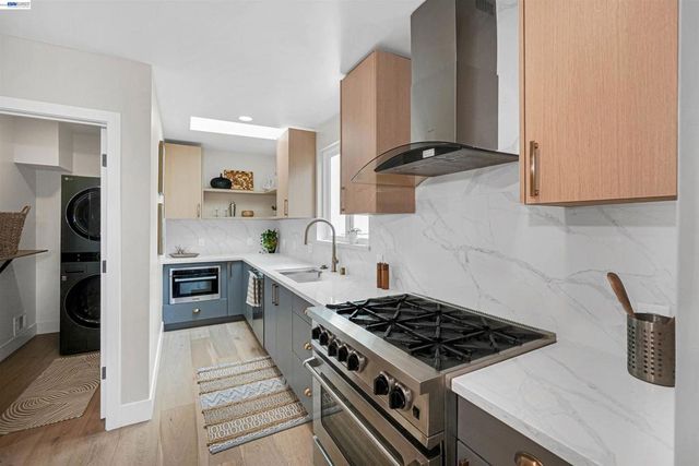 483 Boynton Ave, Berkeley, CA 94707